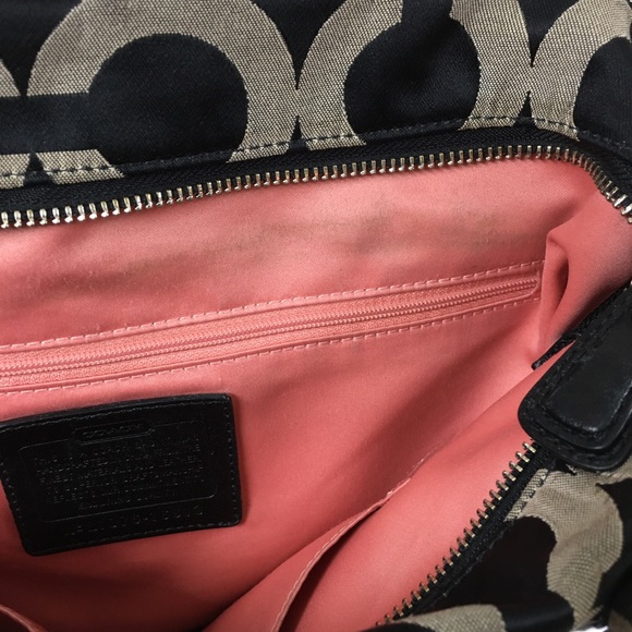 Coach black fabric shoulder bag 16x11x3 - Picture 6 of 7